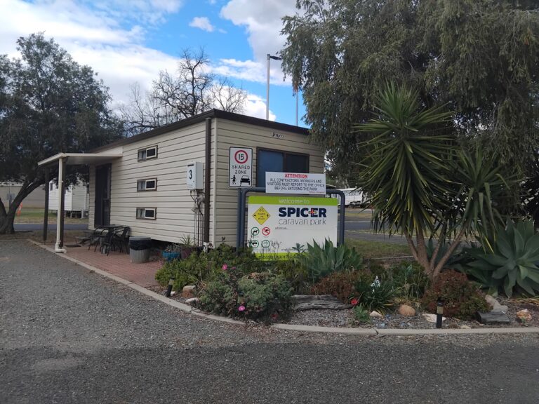 1 Bedroom Budget Cabin